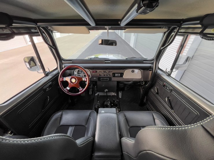 Toyota Land Cruiser FJ43