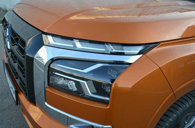 фары Mitsubishi L200, новый Mitsubishi L200, пикап Mitsubishi L200, Mitsubishi L200, Mitsubishi L200 2025