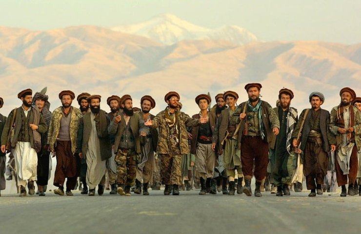 Бійці "Талібану". Для утвердження своєї влади в Афганістані талібам вкрай важливо зачистити всі непідконтрольні їм групи ісламістів у країні. Перш за все — ІДІЛ.