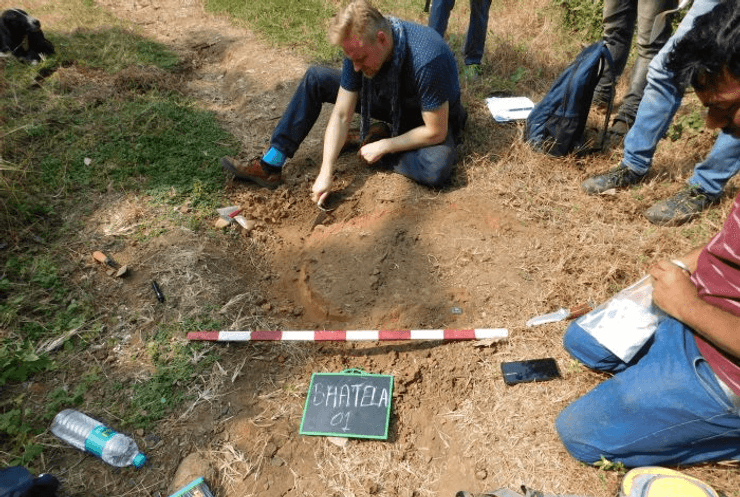 Древний город, заброшенный город, покинули город, город-призрак, покинули поселение, 2000 лет назад,