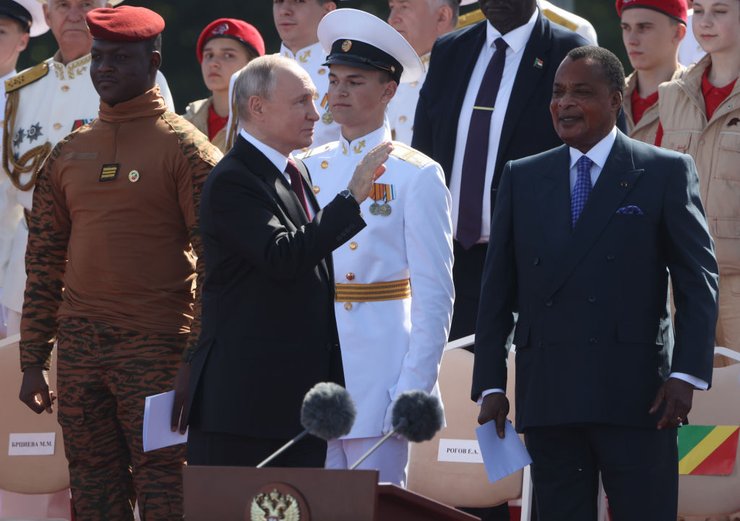 африканський корпус, російські пвк в африці, росія буркіна фасо, російський вплив в африці, інтереси Росії в африці, військові перевороти в африці, володимир путін, ібрагім траоре, пвк вагнер африка