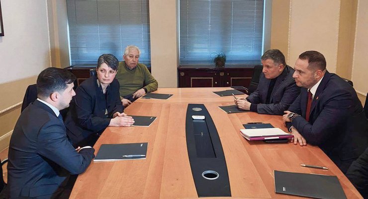 Виталий Маркив, Арсен Авако