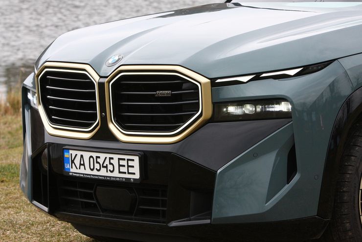 BMW XM решітка радіатора, BMW XM, новий BMW XM, кросовер BMW