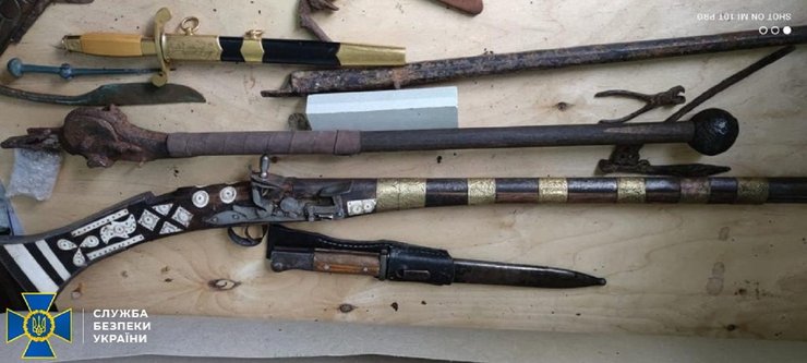 СБУ, оружие