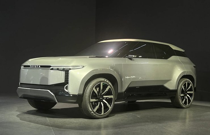 Toyota Land Cruiser, Автошоу в Токіо, Japan Mobility Show, Toyota Century, Honda Prelude, Suzuki Swift,