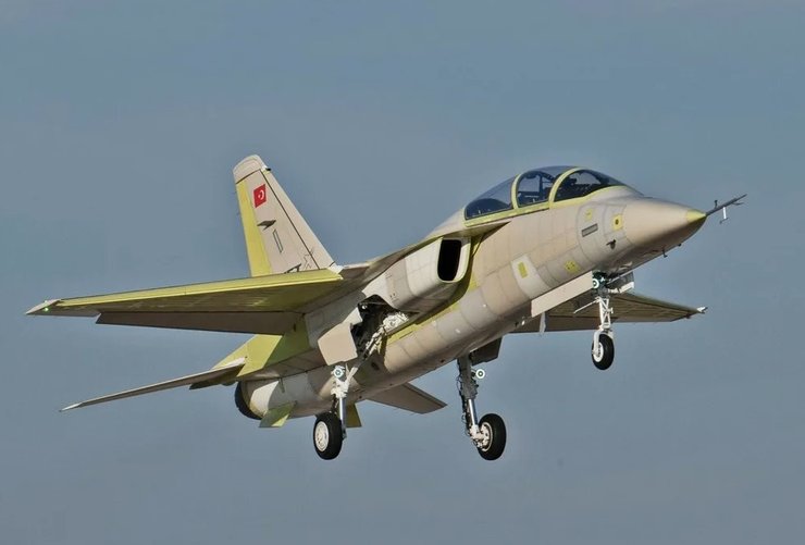 самолет Hürjet