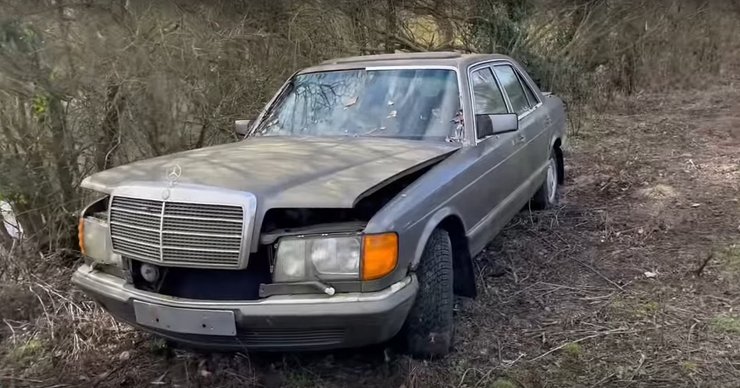 старий мерседес, мерседес 126, цвинтар авто, занедбані авто, звалище авто, цвинтар ретро-авто