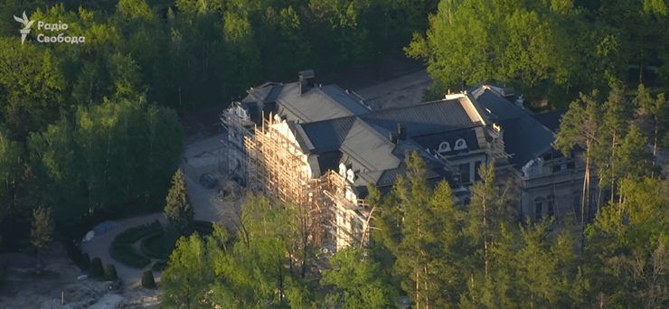 Дворец Виктора Медведчука, май 2021