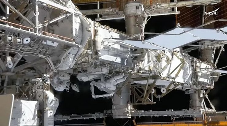 астронавты МКС