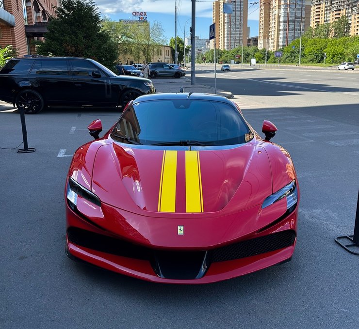 Ferrari SF90 Stradale