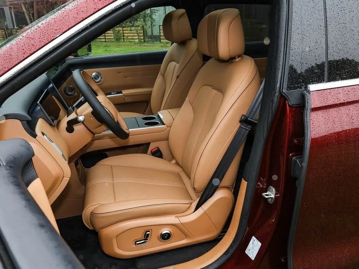 салон Exeed EX7