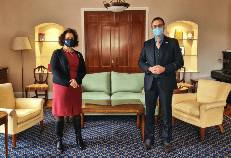 великобритания, вакцинация, мобильные, бригады, медики, подготовка, финансирование, фото