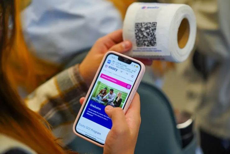 Компанія почала друкувати оголошення про вакансії на туалетному папері, працевлаштування