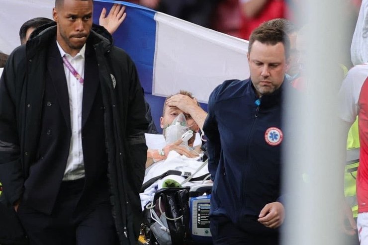 Крістіан Еріксен, свідомість, госпіталізація,