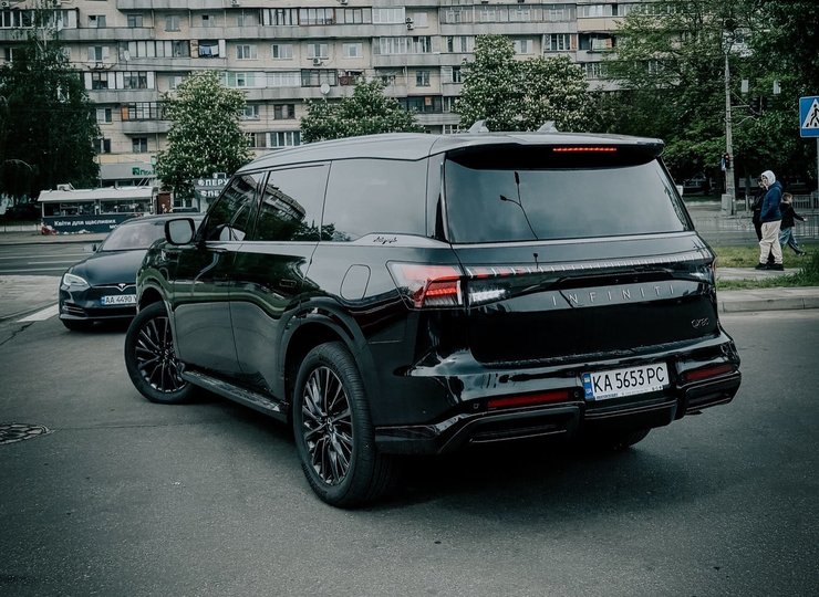 новый Infiniti QX80, Infiniti QX80 2024, внедорожник Infiniti QX80
