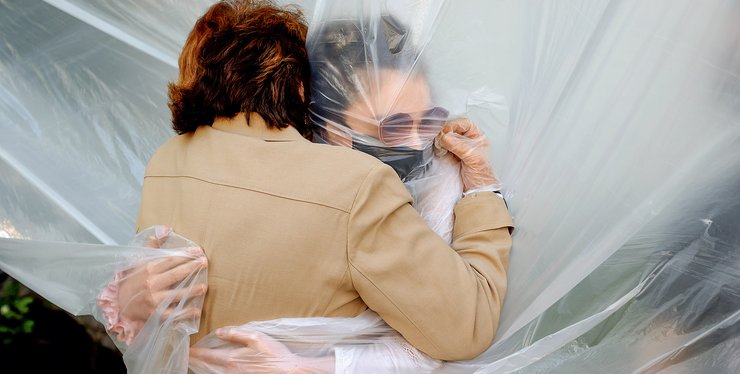 карантин, ковид, самоизоляция, обнимашки, объятия, как правильно обниматься, почему важно обниматься, телесный контакт, день объятий