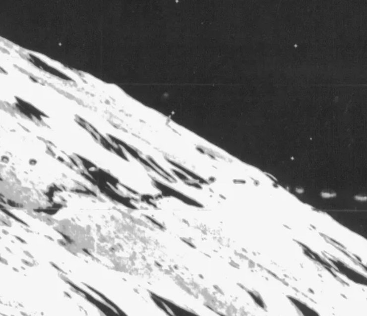 місяць, дослідження місяця, об'єкти на місяці, артефакти на місяці, що знайшли на місяці, місяцехід