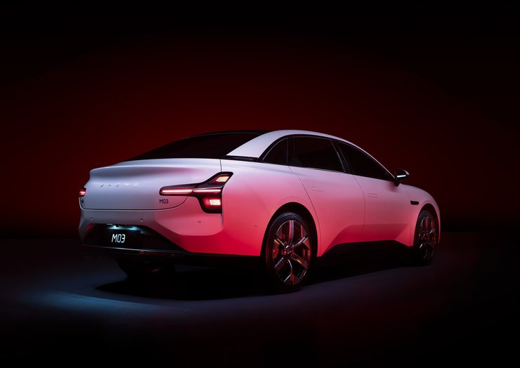 електрокар Xpeng Mona M03