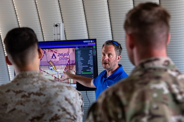 Випробування дронів з аеростатами в США