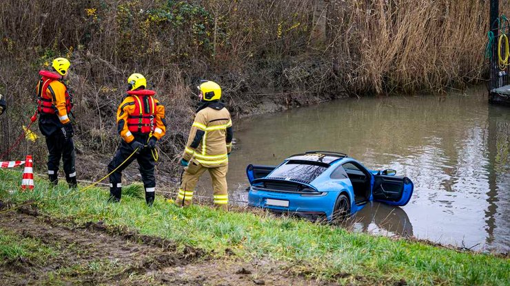 Porsche 911 GTS, Porsche 911, спорткар Porsche, ДТП Porsche