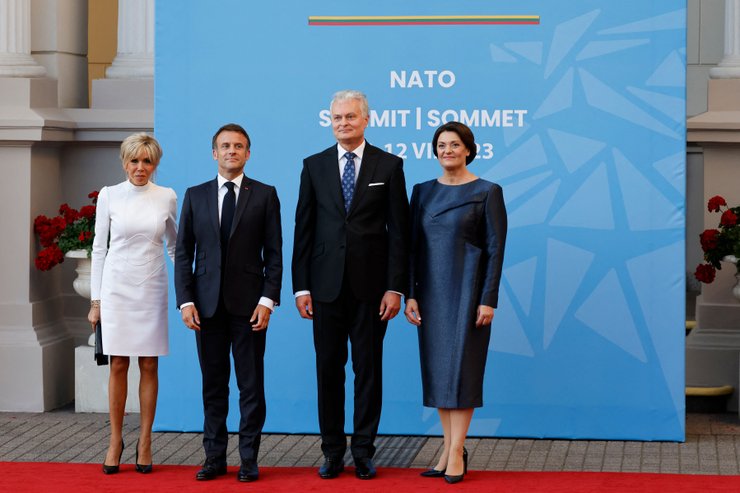 Макрон Науседа, НАТО