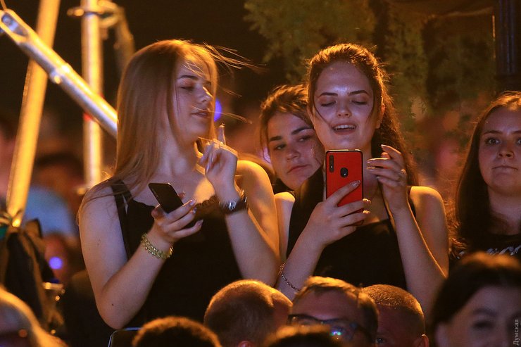 Ниикто не соблюдает дистанцию