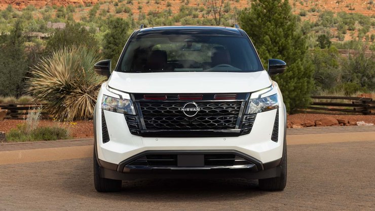 Авто 2027 Nissan Pathfinder Special Edition