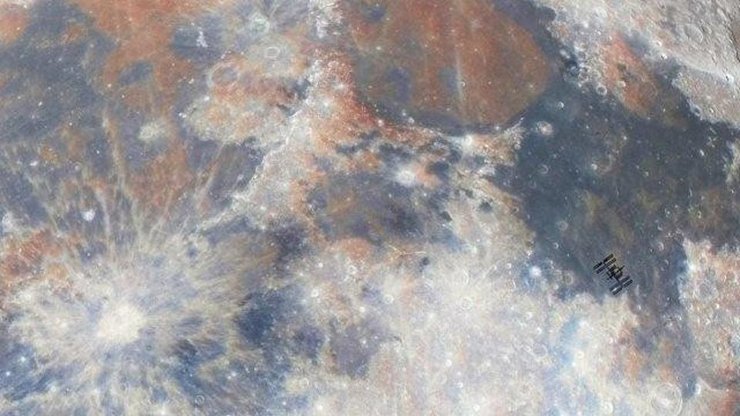 Місяць, МКС