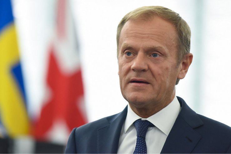 Туск захищає дії уряду