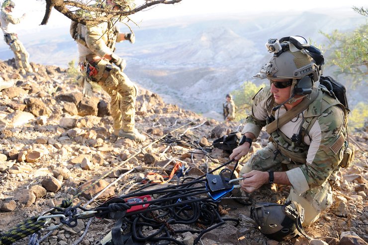 боєць спецназу ВПС США, Боєць спецназу PJ, американський спецназ, чорний яструб, Pararescue Jumpers