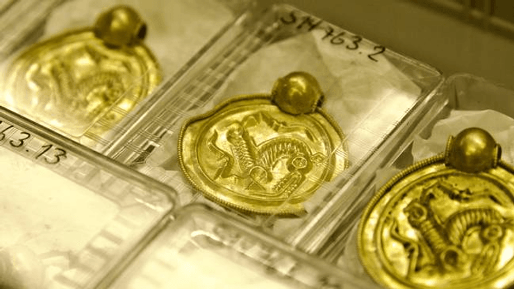 металошукач, скарб, Норвегія, золото, прикраса, намистина, археологія, археолог, лікар, знахідка століття, норвежець, археологічні об’єкти, намисто