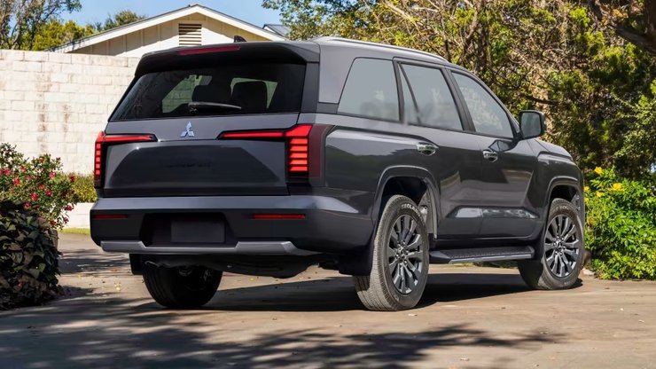 Mitsubishi Pajero Sport, новий Mitsubishi Pajero Sport, Mitsubishi Pajero Sport 2025, Mitsubishi L200