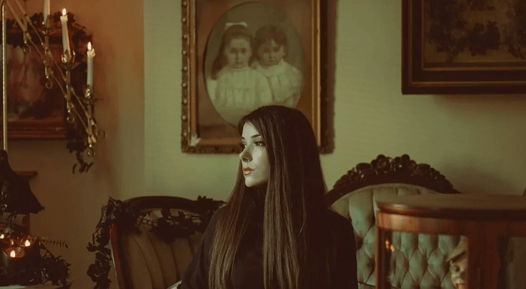 проклятый дом, коллекционер, антикварные вещи, проклятый дом, гроб, куклы