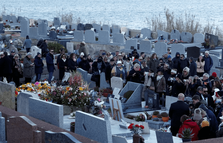 Похороны Брижит Бордо