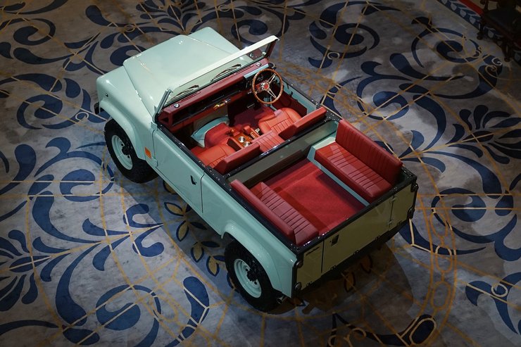 Land Rover Defender Oshe Adventure