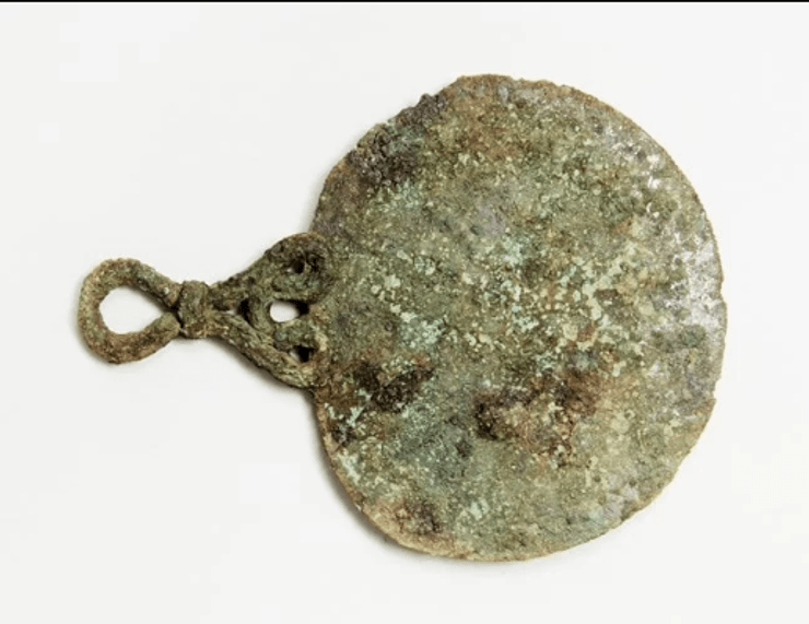 поховання, зуб, емаль, дослідження, жінка, чоловік, меч, дзеркало, брошка, дослідження, білок, бронза, залізний вік, воїн, могила, війна, наука, вчені, археологія, археологи, останки, розкопки