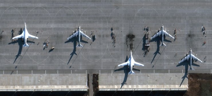 авіабаза Енгельс, Енгельс, удар по Енгельсу