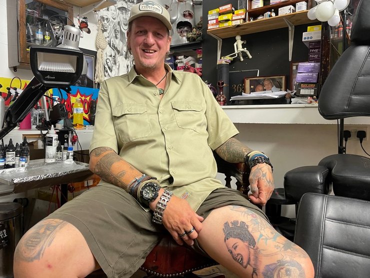 тату, королева елизавета 2