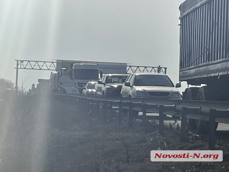 Протест далекобійників, акція протесту, перекриття траси, перекриття доріг, траса Київ-Одеса