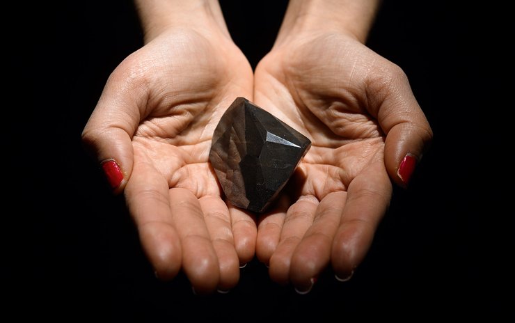 Черный бриллиант, бриллиант Enigma, самые редкие драгоценные камни, самый крупный алмаз, самый дорогой бриллиант,