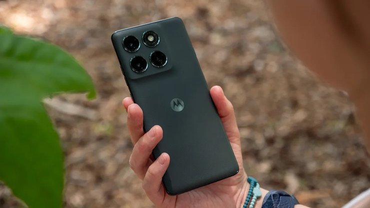 смартфон Moto Edge 2025