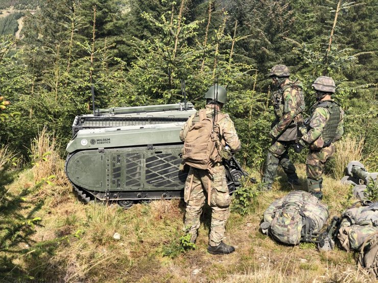 Роботизована платформа THeMIS