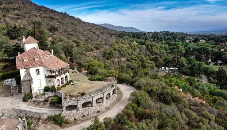 замок, замки на продаж, купити палац, палац