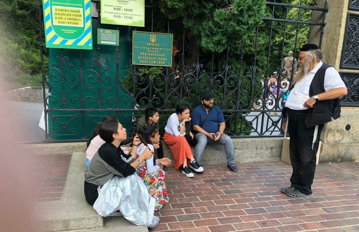 Тисячі хасидів заздалегідь приїхали в Умань на Рош ха-Шана