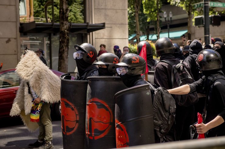 Портленд, антифа, протесты, 2018