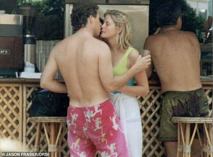 Дэвид Армстронг-Джонс, Линли, племянник королевы, племянник Елизаветы II, сын принцессы Маргарет, королевский плотник, развод