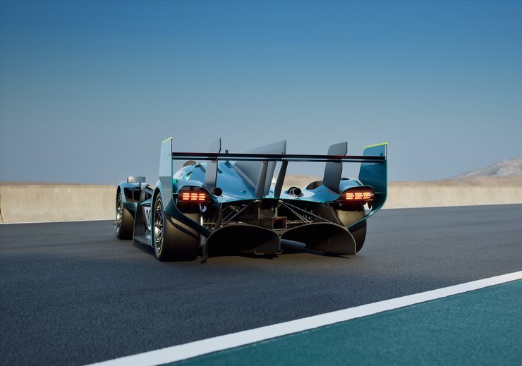 суперкар Aston Martin Valkyrie, Aston Martin Valkyrie LM, суперкар Aston Martin