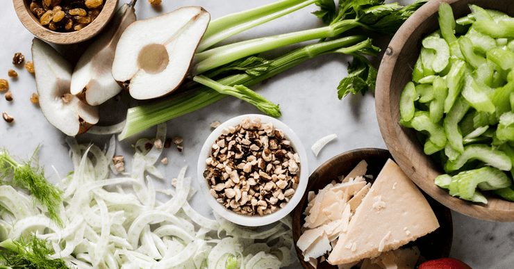 груши, орехи, сельдерей, сыр, салат, продукты