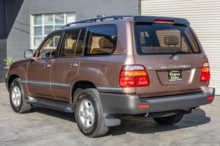 Toyota Land Cruiser 1998, Toyota Land Cruiser, капсула времени, Toyota Land Cruiser 100