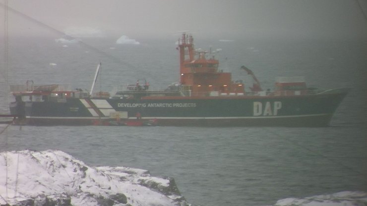 украинские полярники, станция Академик Вернадский